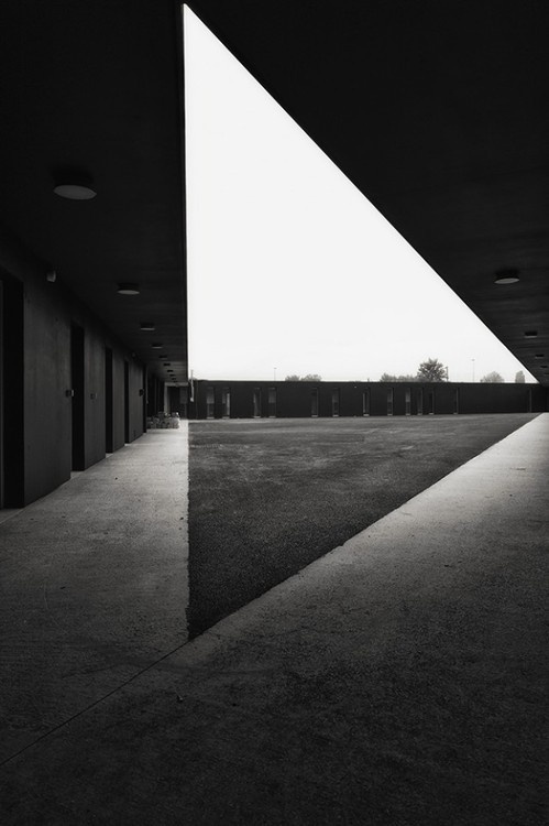 triangle #black #triangle #architecture #white
