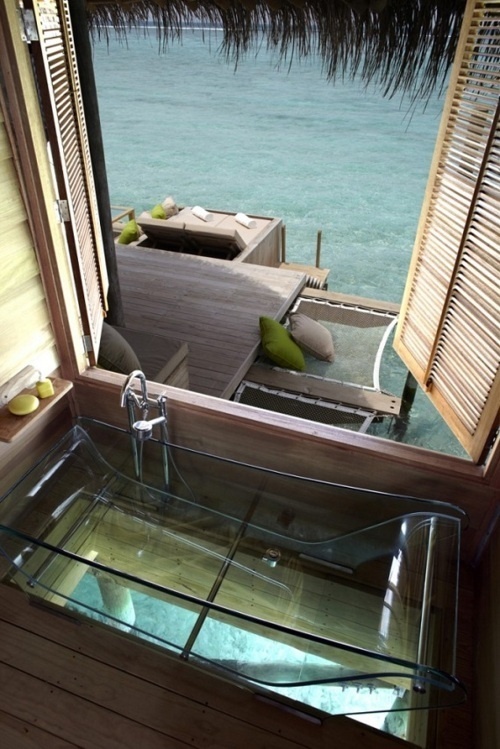 ★ CJWHO #view #water #minimalism #bathtub