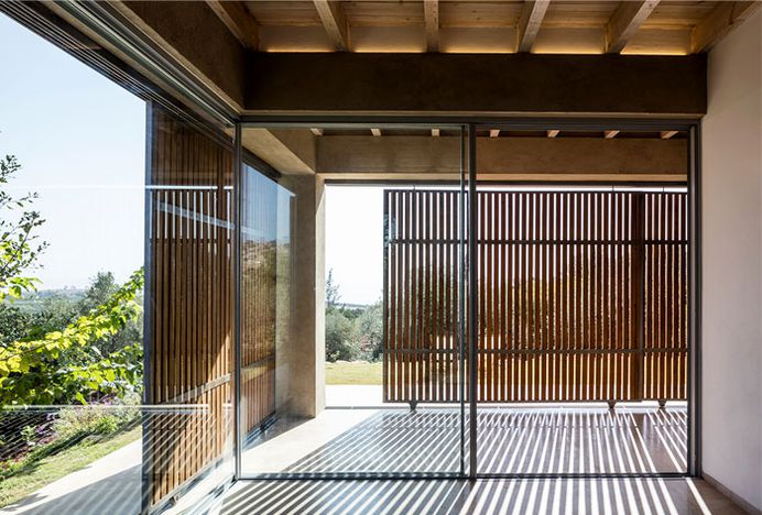 Residence in the Galilee by Golany Architects - InteriorZine