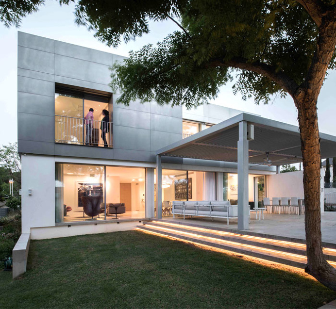 Aluminum Cladding House by Studio da Lange - #architecture, #house, #home, #decor, #interior, #homedecor,