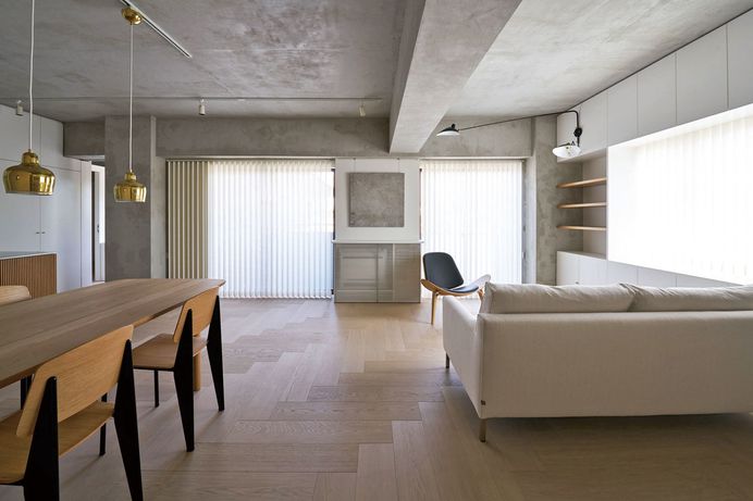 House Living in the Gallery by R.E.A.D. & Architects
