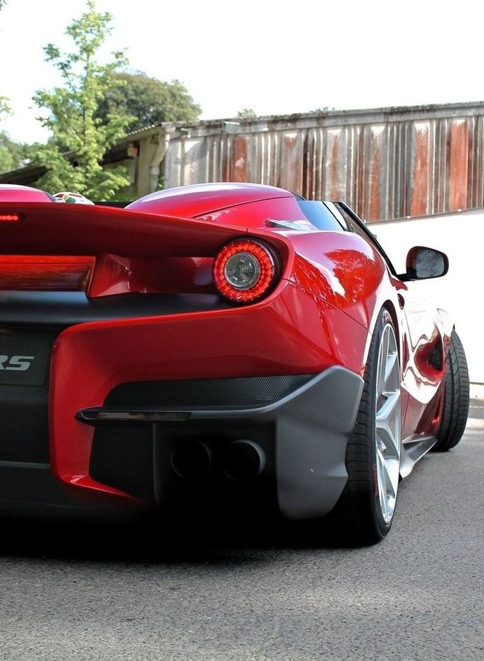 Ferrari F12 TRS