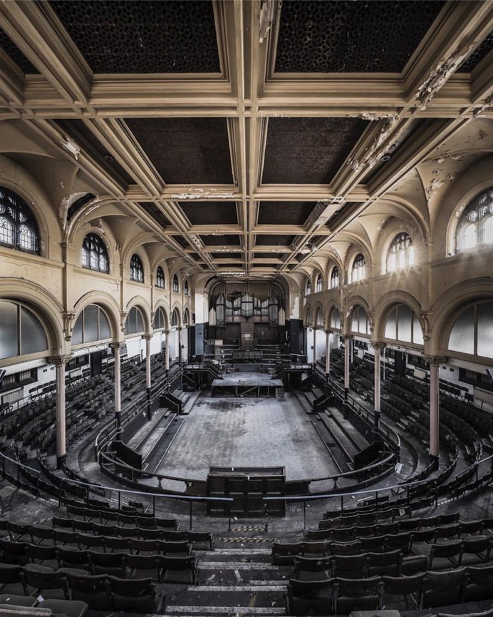 #Abandoned World: Incredible Urbex Photography by Simon Yeung