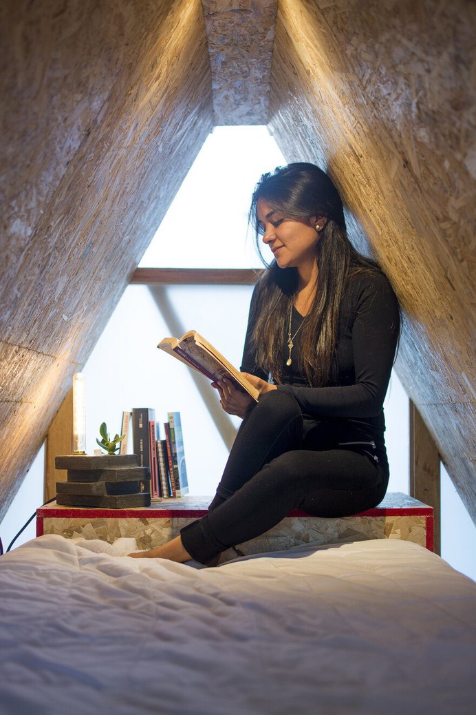 Tiny A-Frame House with a Low-Impact Design: Casa Parasito