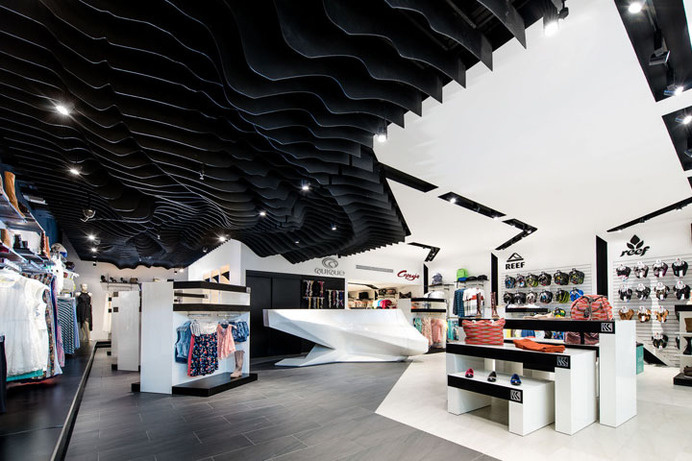 quique store by synarchitecture #layouts #creative #inspiration #interior #design #store #retail