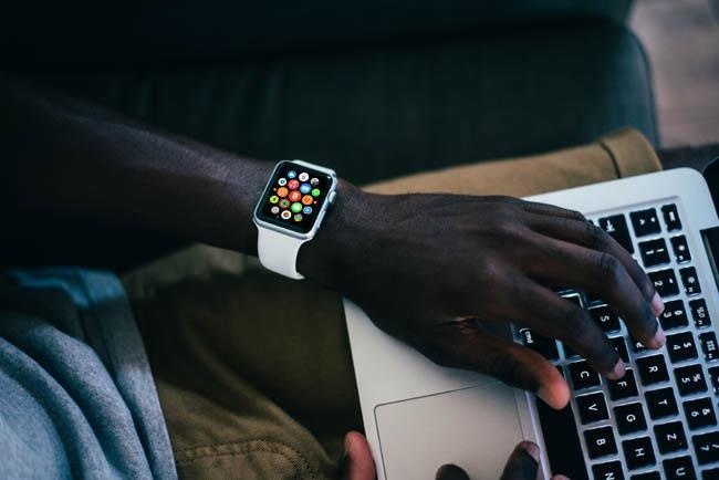 Free Photorealistic Apple Watch Mockup