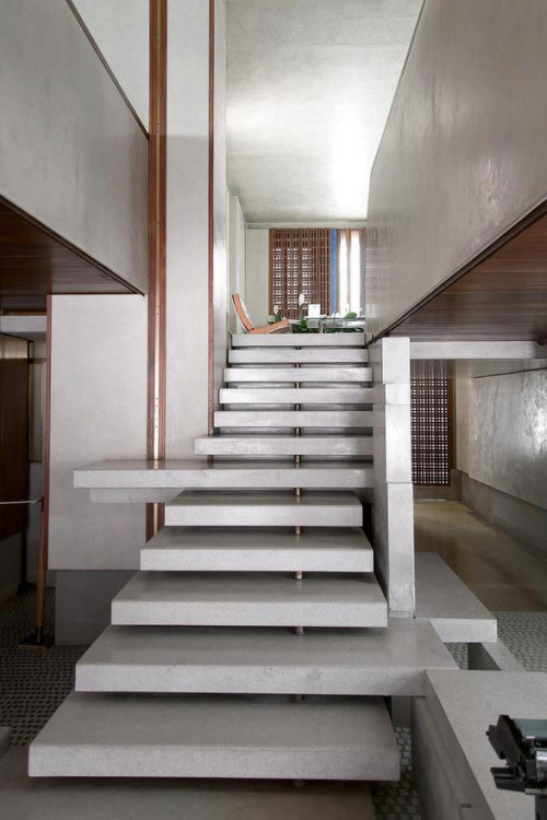 Carlo Scarpa _ Olivetti