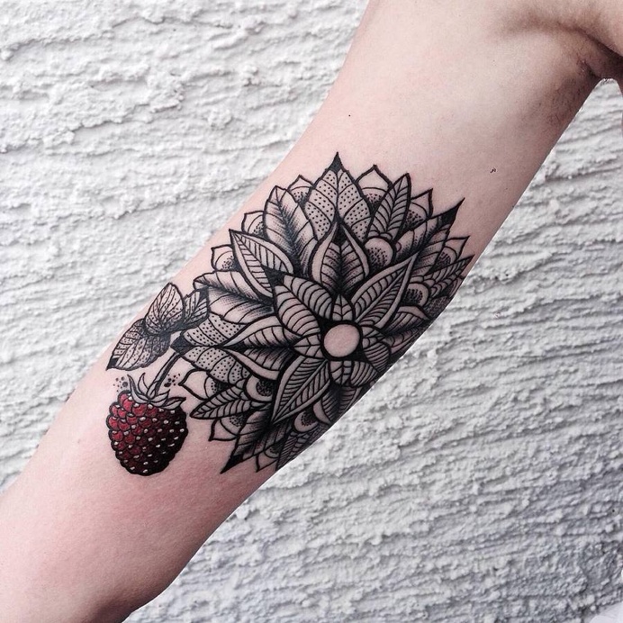 Beauty and Elegant Geometric and Poetic Tattoos #Tattoo