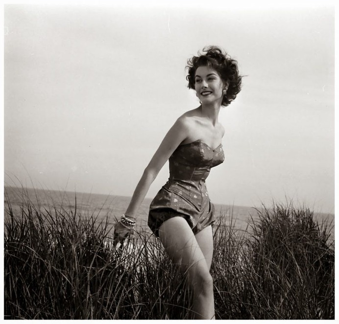 Nina-Leen10-800x766.jpg (800×766)