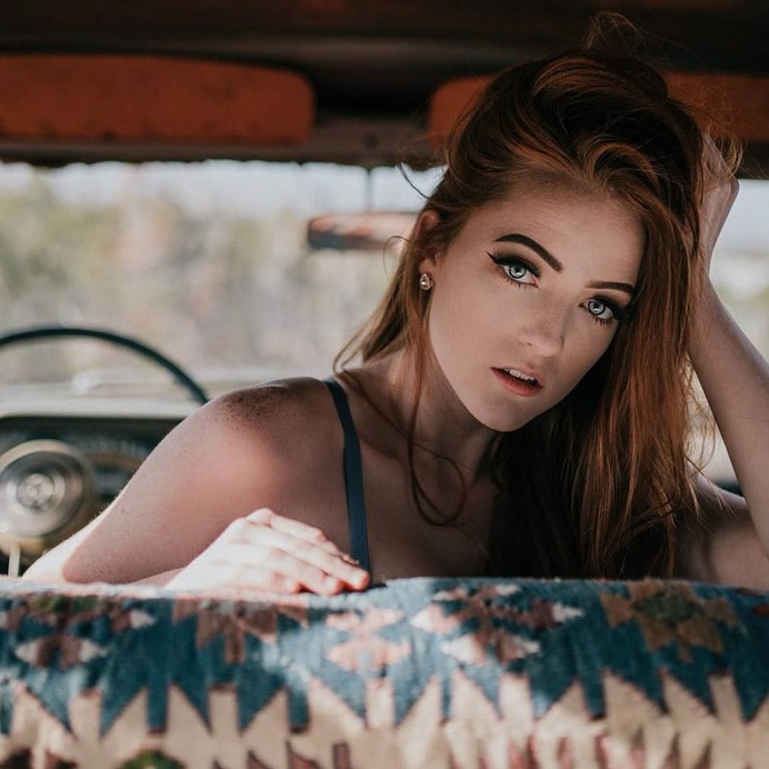 📸Photographer: Nick Ramsay @nickramsayphotography 🎀Model: Kaiti Mackenzie @kaitimackenzie 📌Follow: @portraitistnet 🔖Tag: #portraitistnet (at Juniper Hills,...