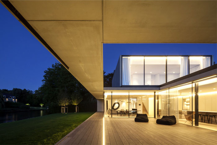 Residence VDB – Concrete Volume that is Functional and Dynamic - InteriorZine