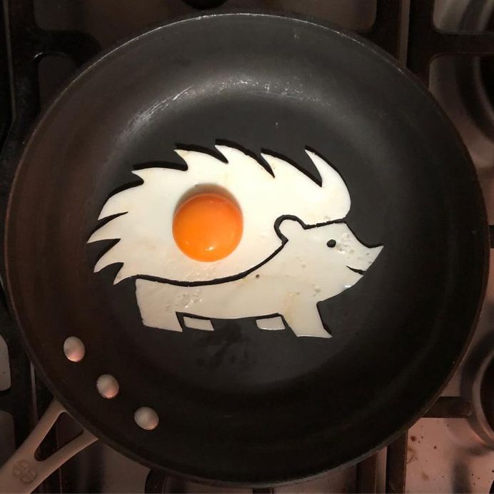 Michele Baldini Turns His Breakfast Eggs Into Works of Art on Instagram