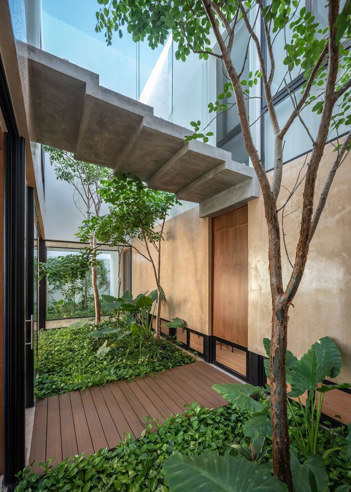 Relo House / Arkham Projects