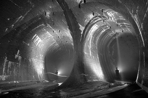 DIY Guide: Your own Supervillain Hideout aka tailrace tunnel of Niagara - REPORT - UK Urban Exploration Forums #photography