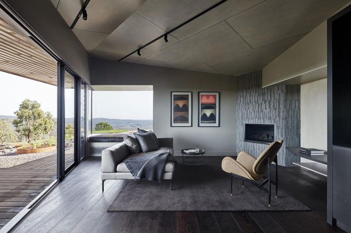 Breakneck Gorge Oikos Designed as an Indulgent Retreat from the City 2