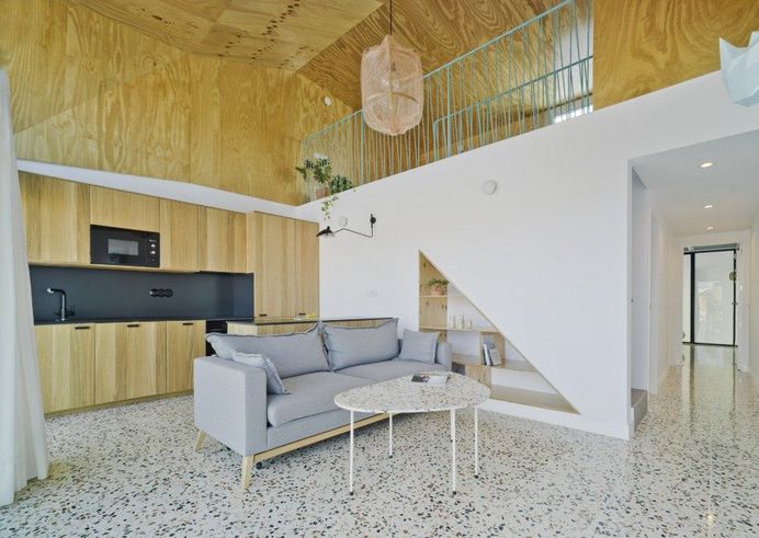 Mediterranean Beach House 4