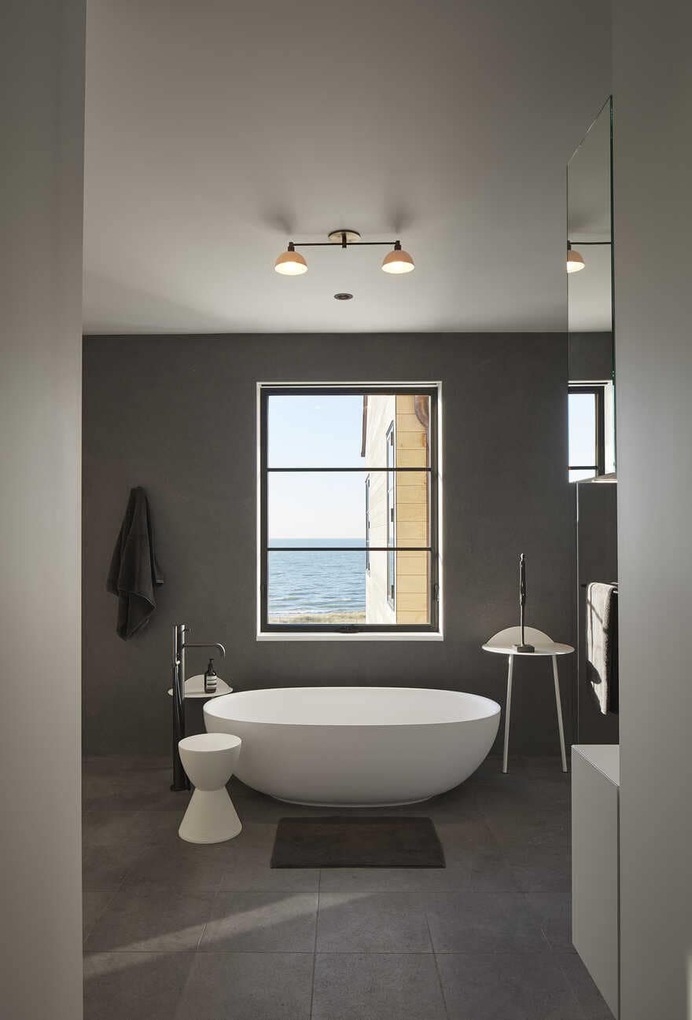 bathroom / Wheeler Kearns Architects
