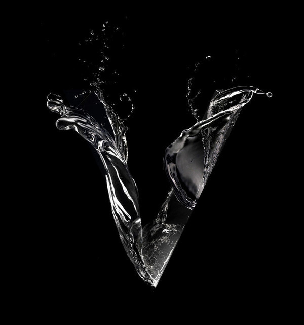 Vichy - iamalwayshungry #type #letter #blackandwhite #iaah