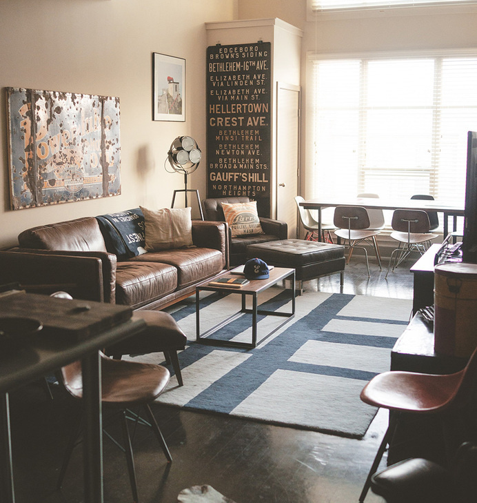 heck house via www.mr-cup.com #interior #vintage #leather
