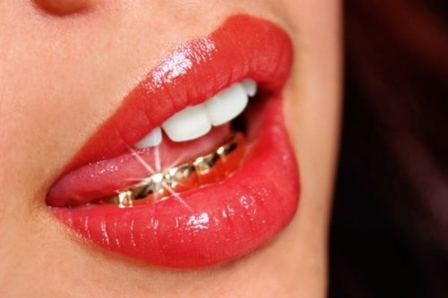 YIMMY'S YAYO™ #teeth #lips #lipstick #gold #mouth
