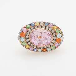 Ladies ring set with a kunzite