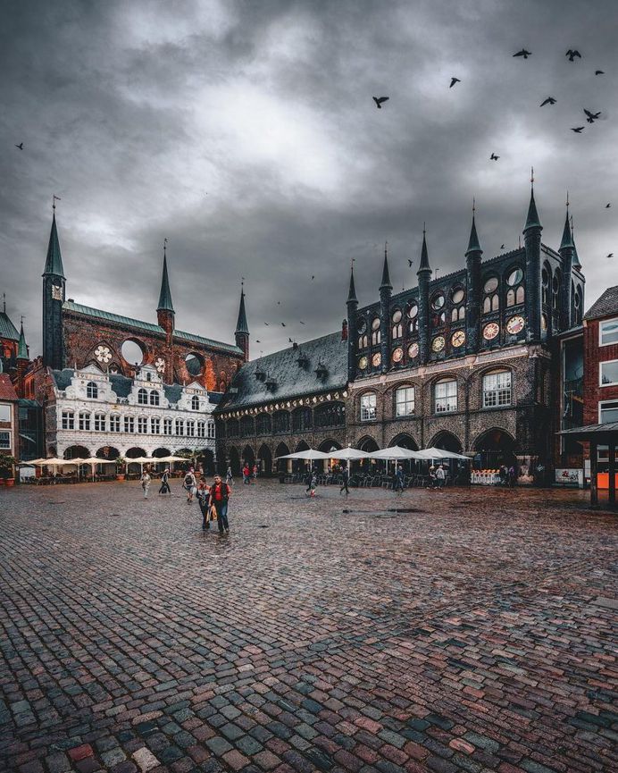 #bestcitybreaks: Striking Street Photography by Johannes Berger