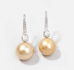 South Sea Culture Pearl Earrings