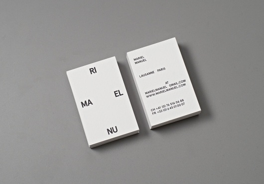Bänziger Hug #minimalism #card #identity #business