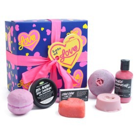 - lush gift sets