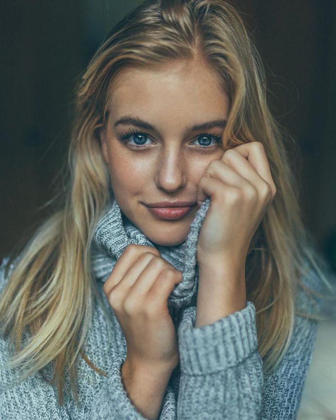 Splendid Female Portrait Photography by Oscar aka Sotahboy