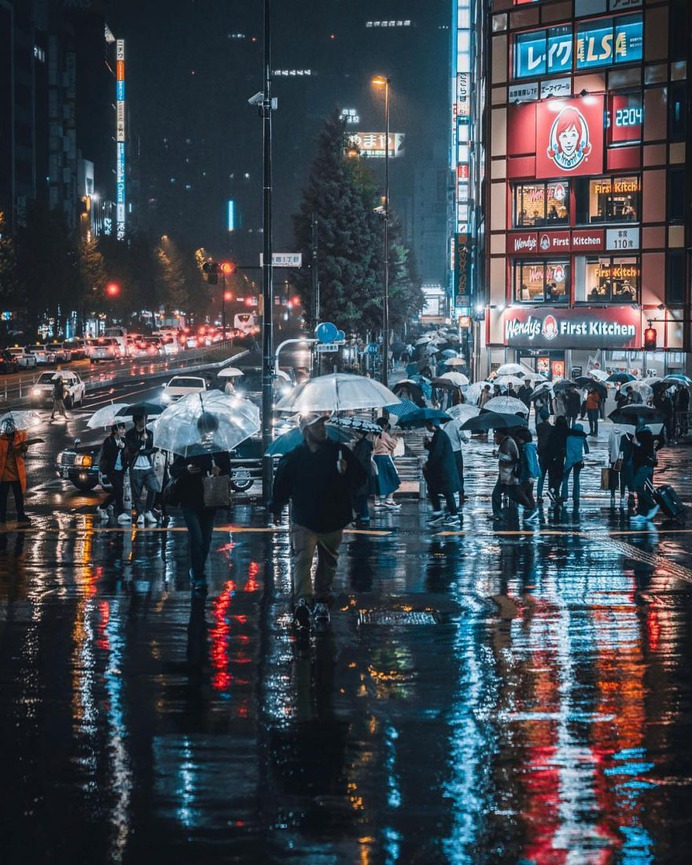Jun Yamamoto Captures The Magic of Japan Streets at Night