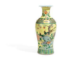 Vase with a couple of Pheasants in flowering peonies #porcelain