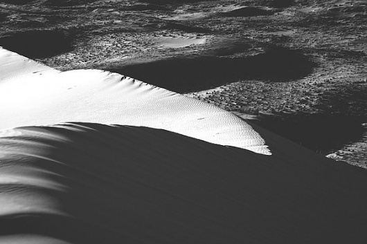 NAVIS PHOTOBLOG #dune #white #mohave #tim #black #photography #and #navis #desert