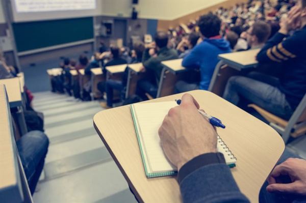 Wyższa Szkoła Europejska - Twoja droga do sukcesu
