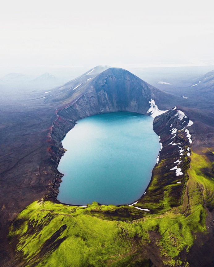 Outstanding Landscapes of Iceland by Hörður Kristleifsson