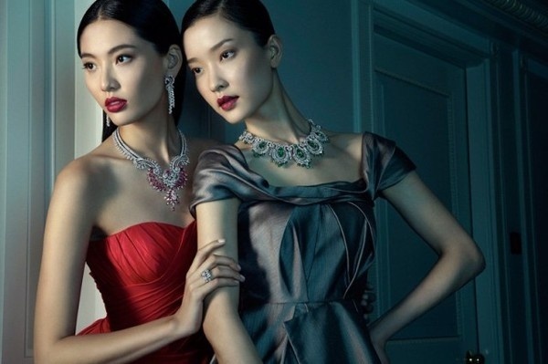 Du Juan and Bonnie Chen by Richard Ramos #fashion #photography #inspiration
