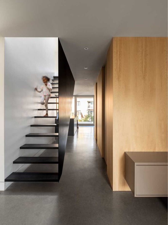 staircase / Natalie Dionne Architecture