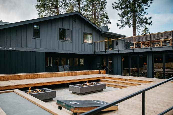 exerior-deck-firepits-coachman-tahoe