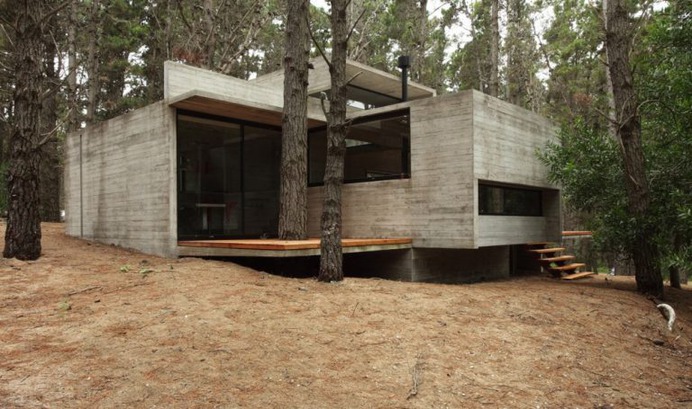 BAK Architects: JD House | Sgustok Design