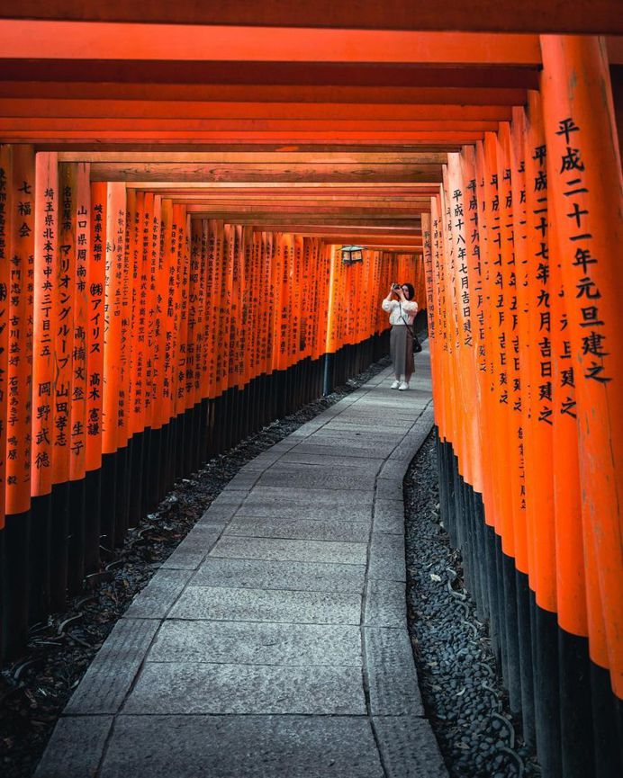 #streets_vision: Vibrant Street Photography by Jimmy Chan