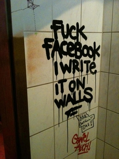 tumblr_m00v3mSeqD1r3up5ho1_1280.jpg (720×960) #graffiti #bold #facebook