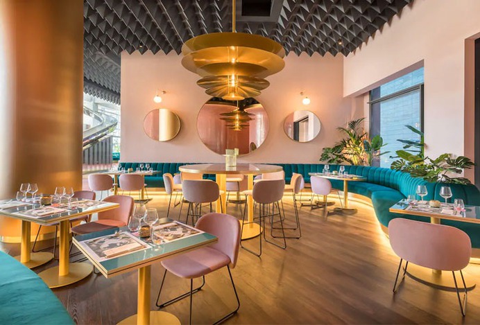 Chips Chairs Spread the Mood of the New Hall of the Hotel Barceló in Malaga - InteriorZine