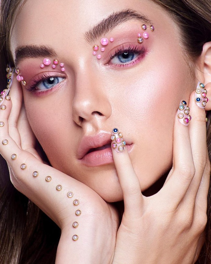 Gorgeous Beauty Portrait Photography by Taryn Rae-Lee