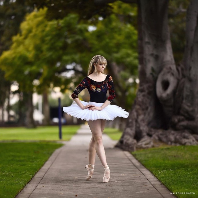 Majestic Portraits of Ballet Dancers by Alvaro Ponce