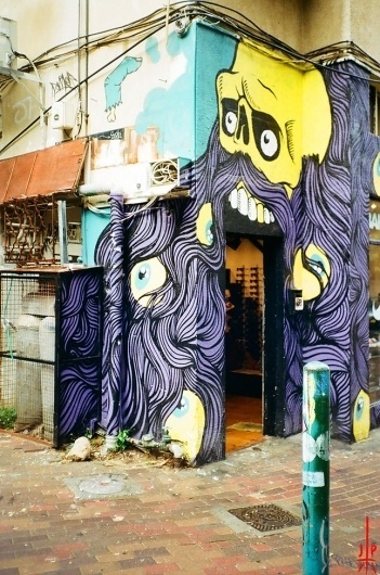 GIRLS GOT LIMITS #graffiti #photography