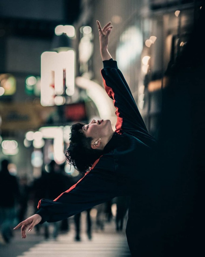 Cinematic Street Photography in Tokyo by Jack Rangooni