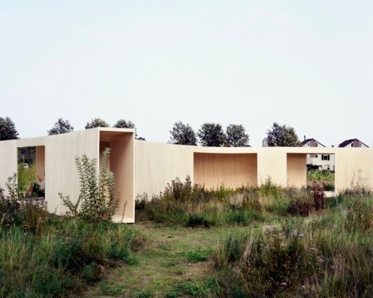 Trail Final naar boy (1) #wood #sculpture #architecture #facades