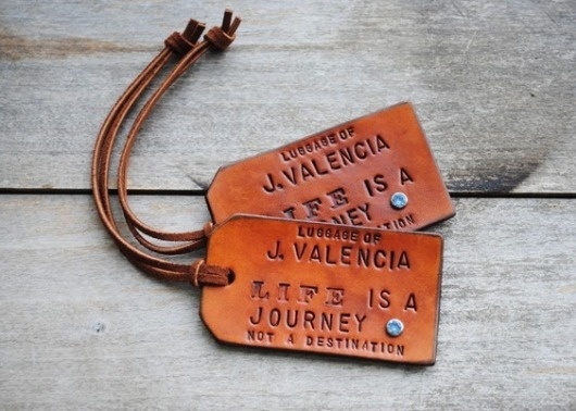screen-shot-2011-01-17-at-22-10-50.png 563×402 pixels #stamped #tag #leather