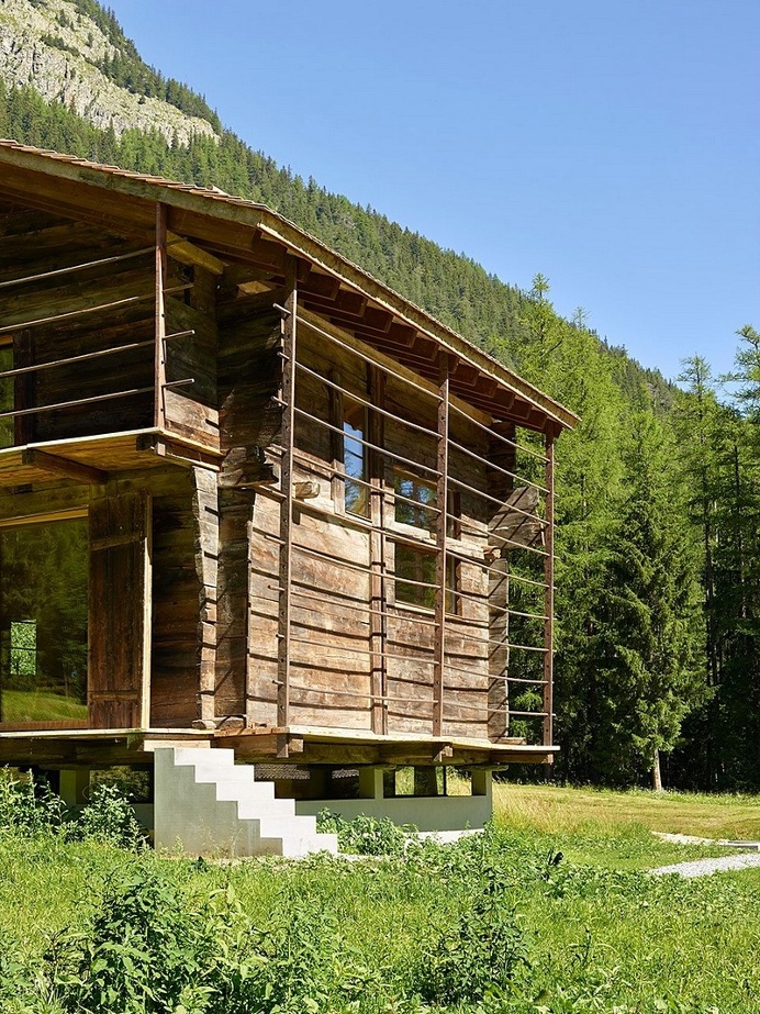 Old Barn Conversion / Praz-de-Fort by Savioz Fabrizzi Architectes