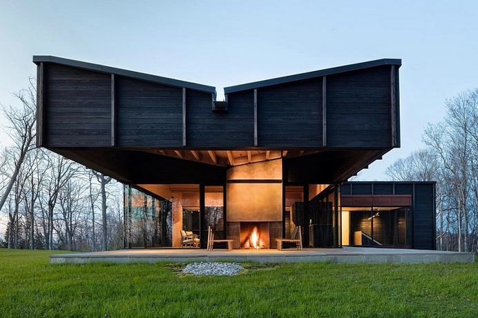 Michigan Lake House by Desai Chia Architecture